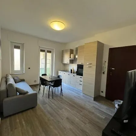 Casa Benedetta Nuovo Bilocale 100 Metri Dal Mare Lägenhet